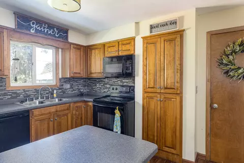 1611 N Eugene St, Appleton, WI 54914 photo 11