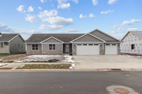 n8778 Connor Circle, Menasha, WI 54952