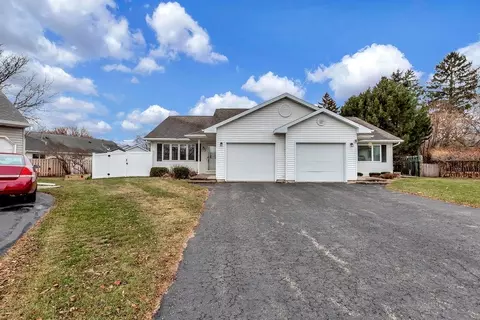 1191 Blossom Ct, Oshkosh, WI 54902