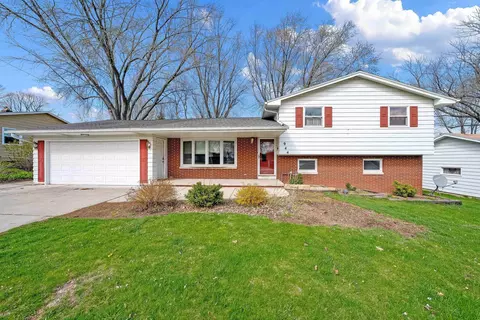 944 Morris Ave, Green Bay, WI 54303