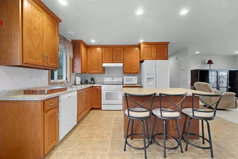 3029 E Broadway Dr, Appleton, WI 54913 photo 9