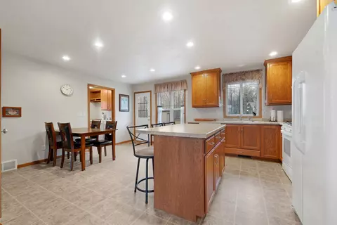 3029 E Broadway Dr, Appleton, WI 54913 photo 13