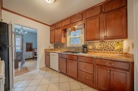 826 W 3rd St, Appleton, WI 54914 photo 6
