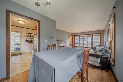 826 W 3rd St, Appleton, WI 54914 photo 4
