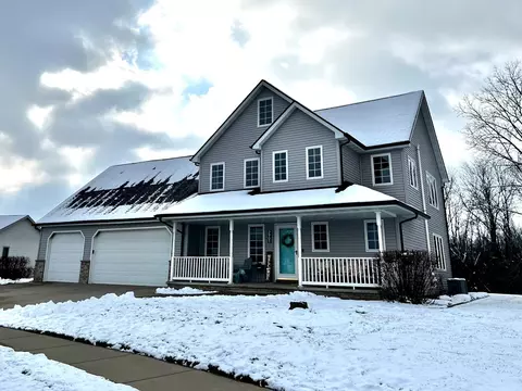 2901 Meadowview St, Kaukauna, WI 54130
