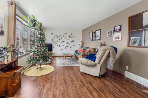 1505 S Driscoll St, Appleton, WI 54914 photo 2