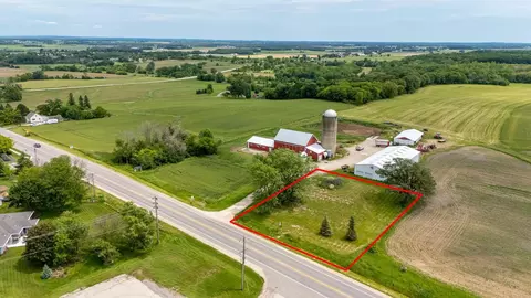 N7592 State Hwy 114, Sherwood, WI 54169
