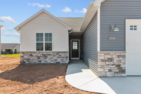 Exterior - 4560 Begonia Dr, Appleton, WI 54913 photo 3 of 3