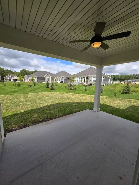 2527 E Baldeagle Dr, Appleton, WI 54913 photo 13