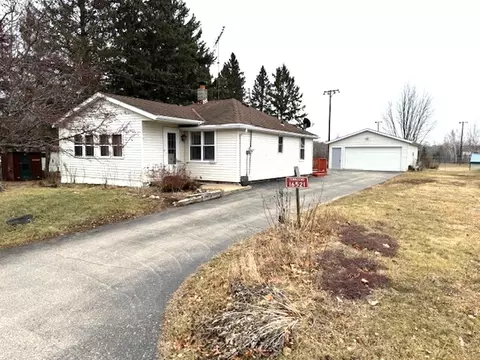 16521 School St, Townsend, WI 54175