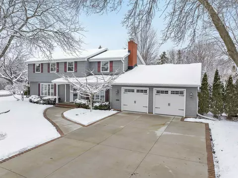 1742 W Reid Dr, Appleton, WI 54914