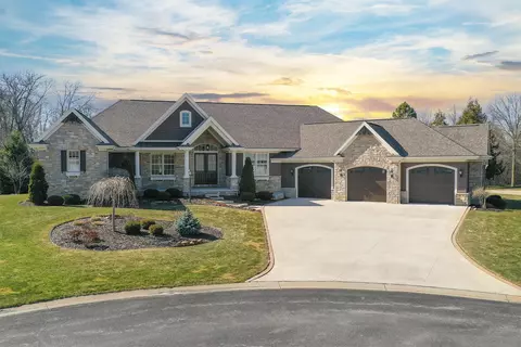 1543 Hidden Acres Ln, Neenah, WI 54956