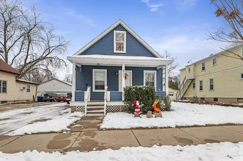 821 12th Ave, Green Bay, WI 54304