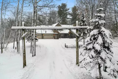 3182 Timberwood Ct, Abrams, WI 54101