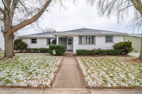2313 S Fountain Ave, Appleton, WI 54915