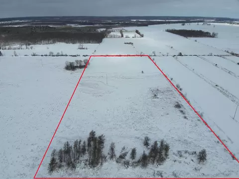 Hallman Road, Berlin, WI 54923