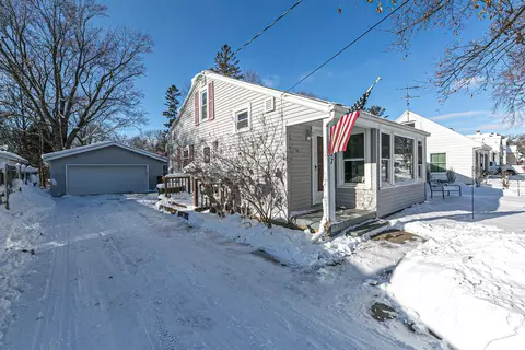 1727 S Adams St, Appleton, WI 54915 photo 3