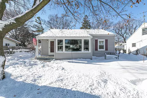 1727 S Adams St, Appleton, WI 54915
