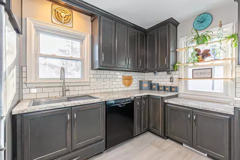 1727 S Adams St, Appleton, WI 54915 photo 16