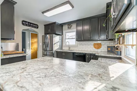 1727 S Adams St, Appleton, WI 54915 photo 14
