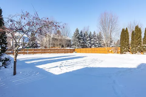 4517 N Windingbrook Dr, Appleton, WI 54913 photo 3
