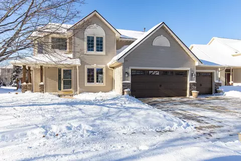 4517 N Windingbrook Dr, Appleton, WI 54913