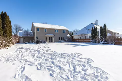 4517 N Windingbrook Dr, Appleton, WI 54913 photo 2