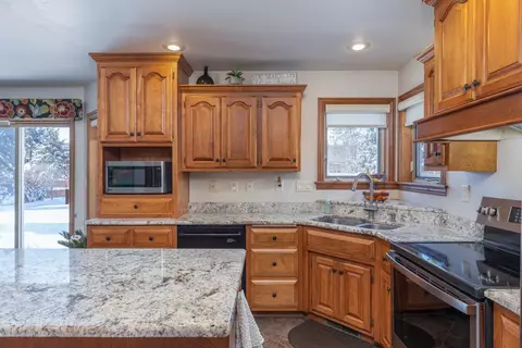 4517 N Windingbrook Dr, Appleton, WI 54913 photo 11