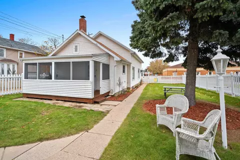 918 E Walnut St, Green Bay, WI 54301