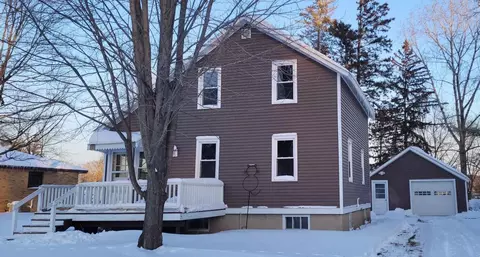 310 N Noquebay Ave, Peshtigo, WI 54157