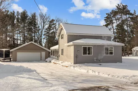 157 Walnut St, Manawa, WI 54949