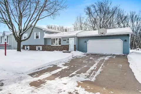 971 Park Ridge Ave, Oshkosh, WI 54901