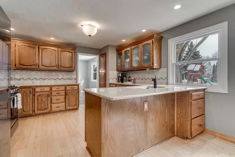 1208 Montclaire Ct, Appleton, WI 54915 photo 12