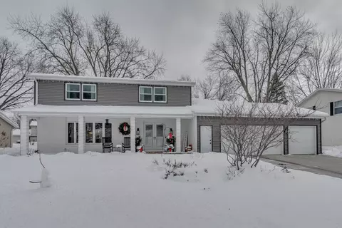 1208 Montclaire Ct, Appleton, WI 54915