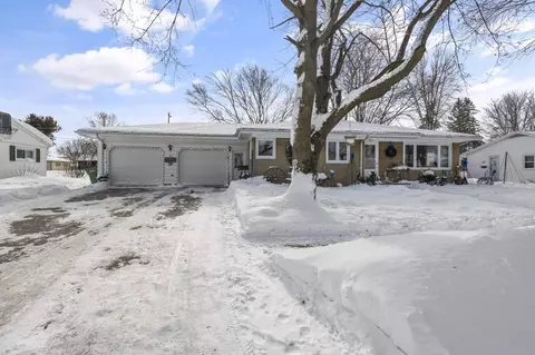 217 Wisconsin Ave, Brillion, WI 54110