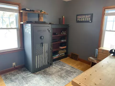 1353 W Lawrence St, Appleton, WI 54914 photo 7