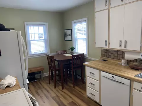 1353 W Lawrence St, Appleton, WI 54914 photo 4