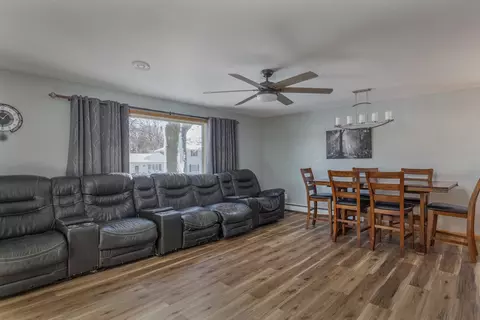 1821 S Walden Ave, Appleton, WI 54915 photo 2