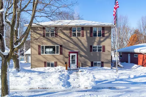 1821 S Walden Ave, Appleton, WI 54915