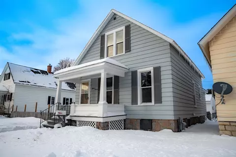 1516 Logan St, Marinette, WI 54143