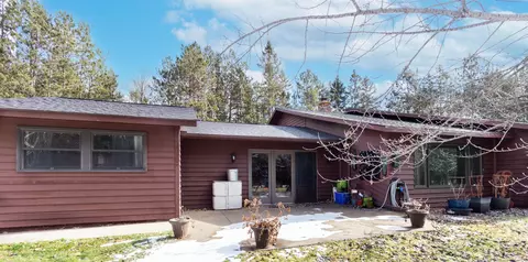 3990 Hemlock Ln, Rhinelander, WI 54501