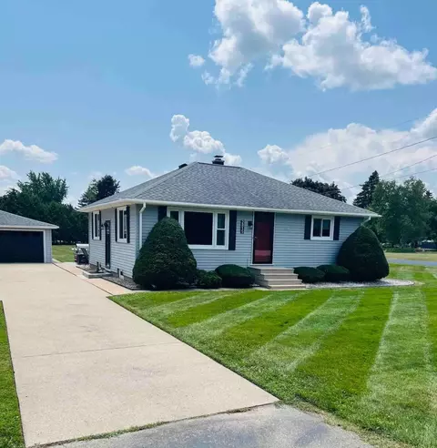 2815 Witzel Ave, Oshkosh, WI 54904