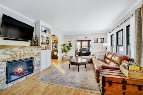 Living - 505 E Brewster St, Appleton, WI 54911 photo 1 of 4