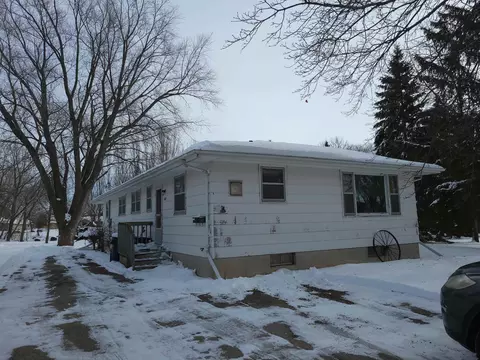 674 S Western St, Neenah, WI 54956