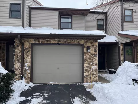 630 Brule Rd #43, De Pere, WI 54115