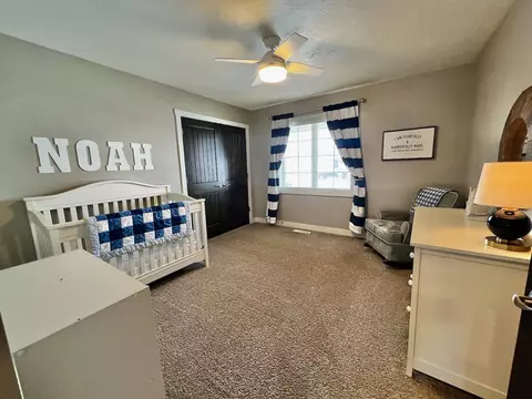 Bedroom - 3000 E Bluetopaz Dr, Appleton, WI 54913 photo 2 of 4
