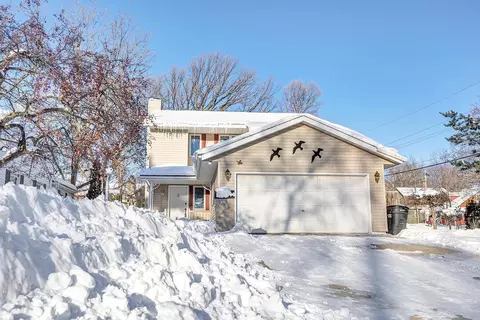 1600 Macarthur St, Green Bay, WI 54301
