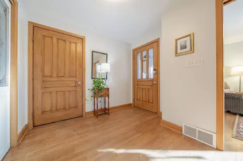 82 Cherry Ct, Appleton, WI 54915 photo 3