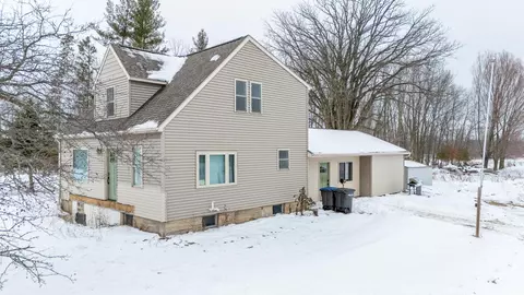 220 Trout Creek Rd, Hobart, WI 54155