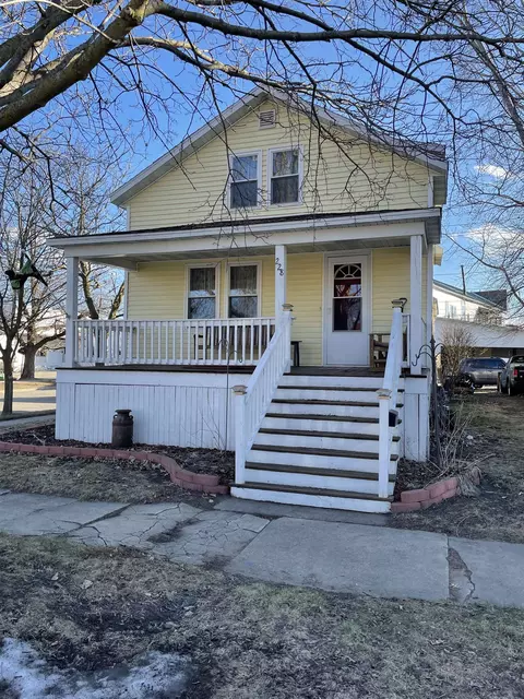 228 Congress St, Oconto, WI 54153